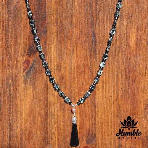 Necklace Mala Black Gold Pearl